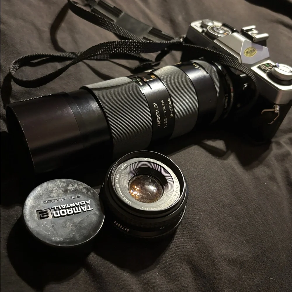 Minolta XG-1 35mm Film Camera w/50mm Lens ( 1978 ) & Tamron SP 70 210mm.